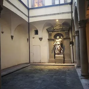 Boheme Caratteristico A Pochi Passi Dal Duomo Florencia